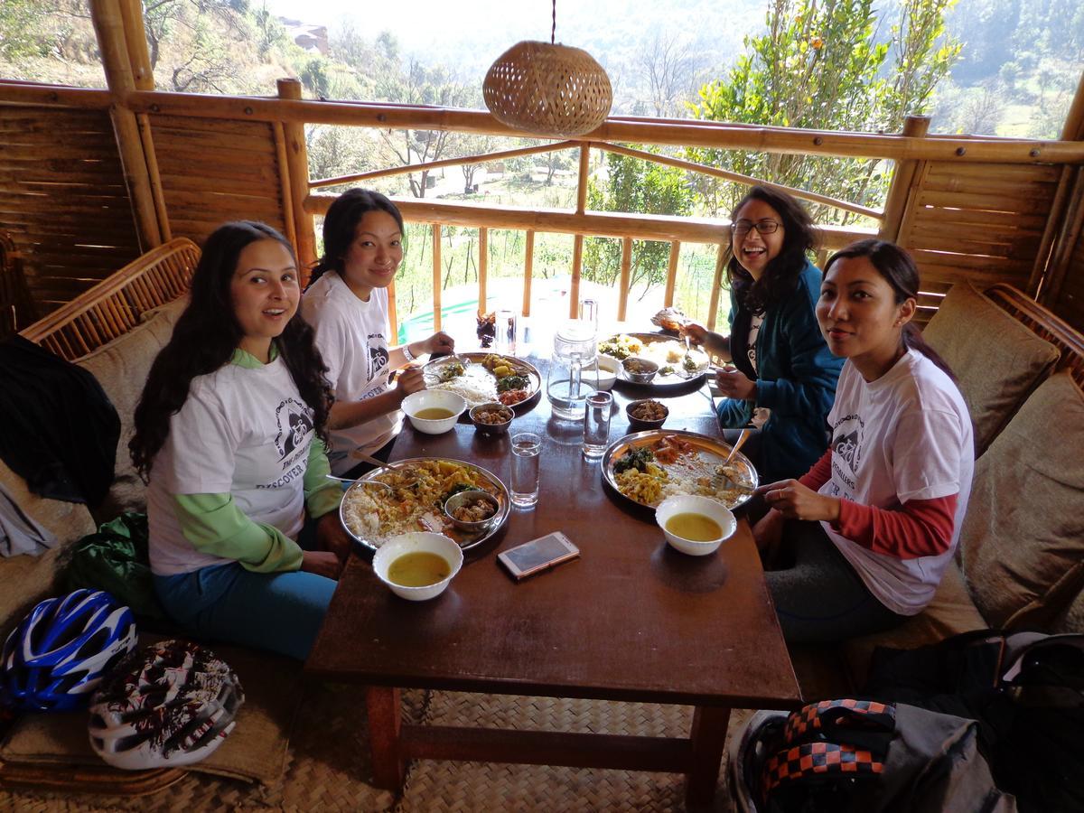 Solid Rock - Lodge & Restaurant Pharping Ngoại thất bức ảnh